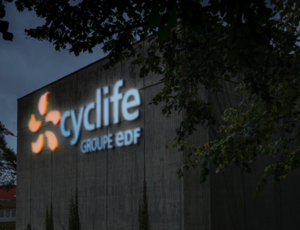Locaux de Cyclife EDF de nuit